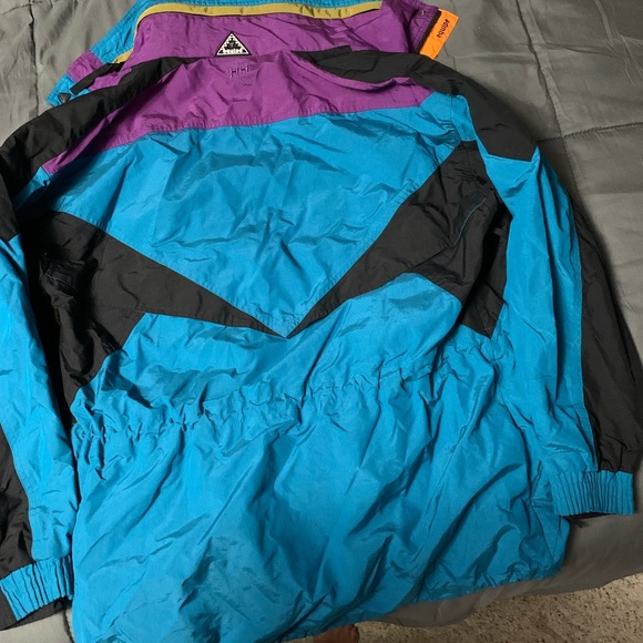 Retro Helly Hansen performance ski jacket size M - Picture 3 of 3